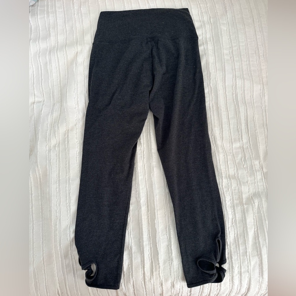 Aerie Grey Cutout Leggings Size M - Picture 2 of 5